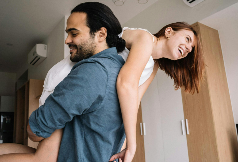 Starting a Life Together: 8 Tips for Newlyweds